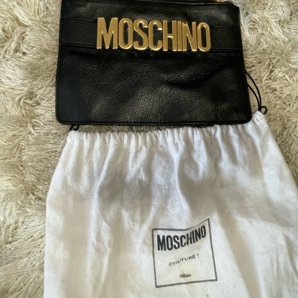 Zipper closure
Like New - Picture 4 of 7